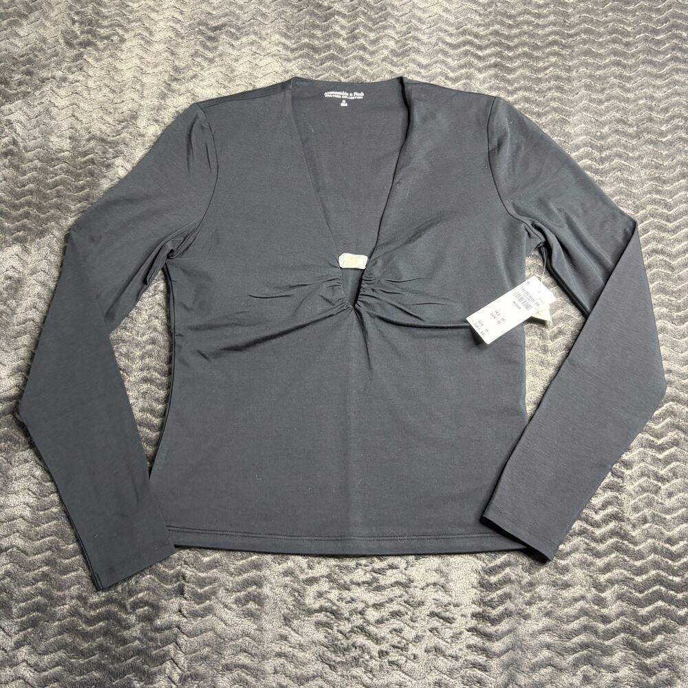 Abercrombie & Fitch Bra-Free Hardware black Long-Sleeve Top size M NWT
